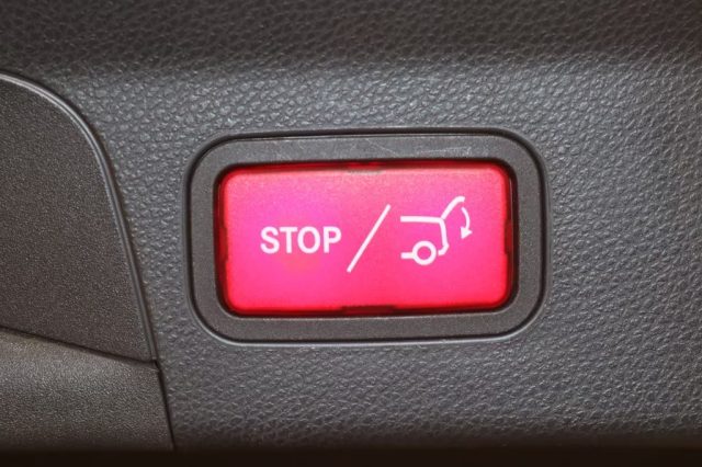 MERCEDES-BENZ GLC 300 usata, con Regolazione elettrica sedili