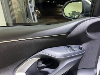 TOYOTA Yaris usata, con Lettore CD