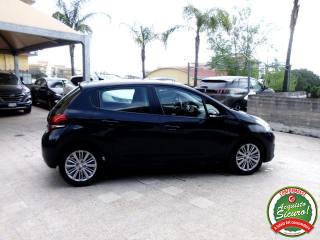 PEUGEOT 208 usata, con Cerchi in lega