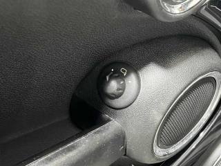 MINI Cabrio usata 26