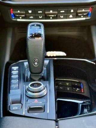MASERATI Levante usata, con Fendinebbia