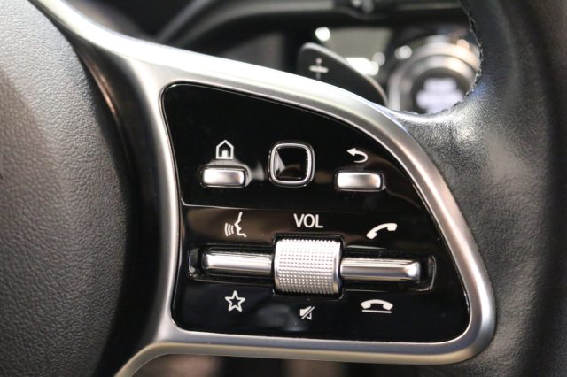 MERCEDES-BENZ A 250 usata, con Riconoscimento dei segnali stradali