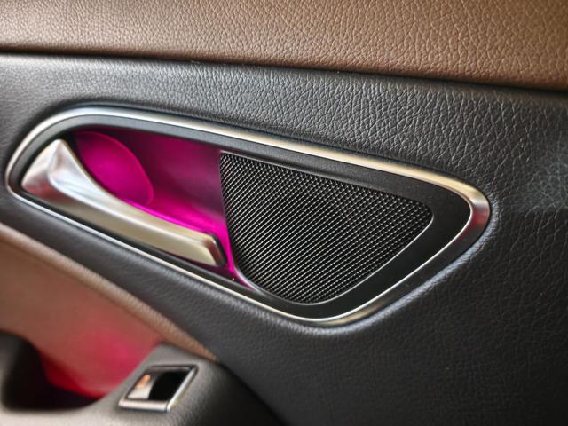 MERCEDES-BENZ CLA 220 usata, con Sedile posteriore sdoppiato