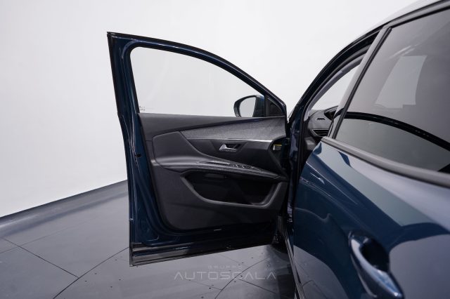PEUGEOT 3008 usata, con Climatizzatore