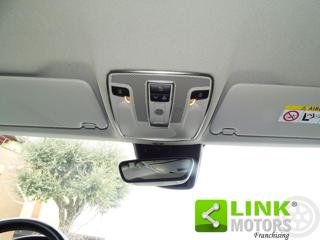 MERCEDES-BENZ GLA 180 usata, con Autoradio digitale