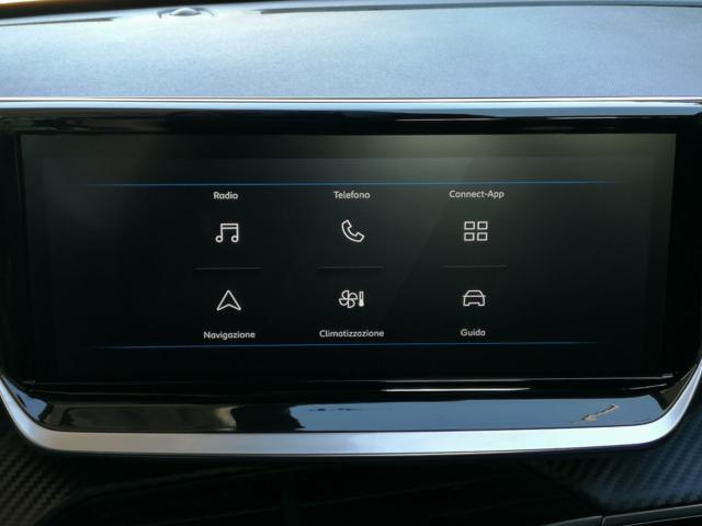 PEUGEOT 208 usata, con Touch screen