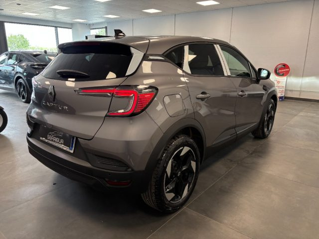 RENAULT Captur usata, con Autoradio