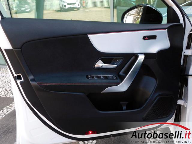 MERCEDES-BENZ A 200 usata, con Sensori di parcheggio posteriori