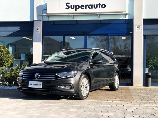 VOLKSWAGEN Passat Variant usata, con Airbag laterali