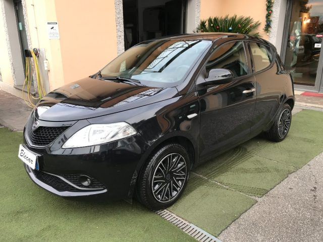 LANCIA Ypsilon usata, con ABS