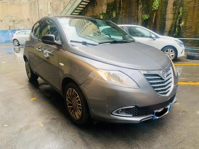 LANCIA Ypsilon usata, con Airbag