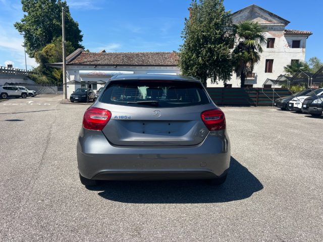 MERCEDES-BENZ A 180 usata, con Boardcomputer