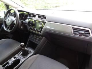 VOLKSWAGEN Touran usata, con Controllo automatico clima