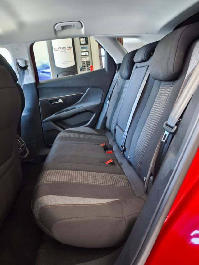 PEUGEOT 3008 usata, con Park Distance Control