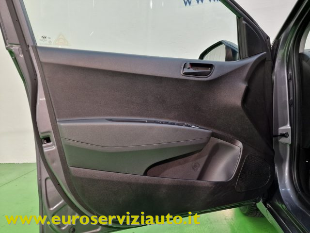 HYUNDAI i10 usata 39