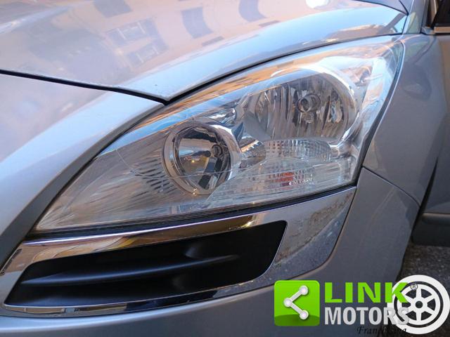 PEUGEOT 5008 usata, con Sedile posteriore sdoppiato