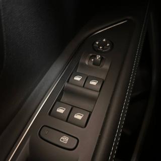 PEUGEOT 5008 usata, con Controllo vocale
