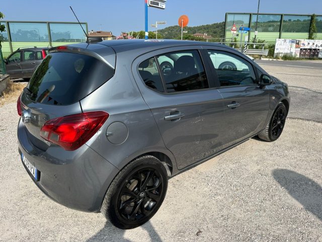 OPEL Corsa usata, con Autoradio