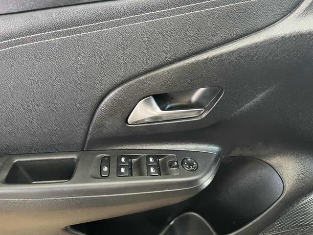 OPEL Corsa usata, con Autoradio