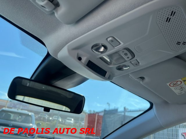 OPEL Corsa usata, con Touch screen