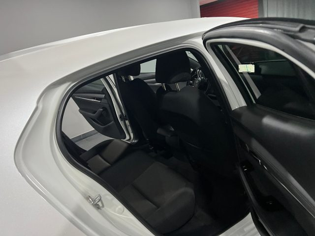 MAZDA 3 usata, con Climatizzatore