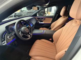 MERCEDES-BENZ E 220 usata, con Controllo trazione