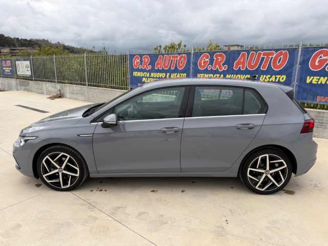 VOLKSWAGEN Golf usata, con Autoradio