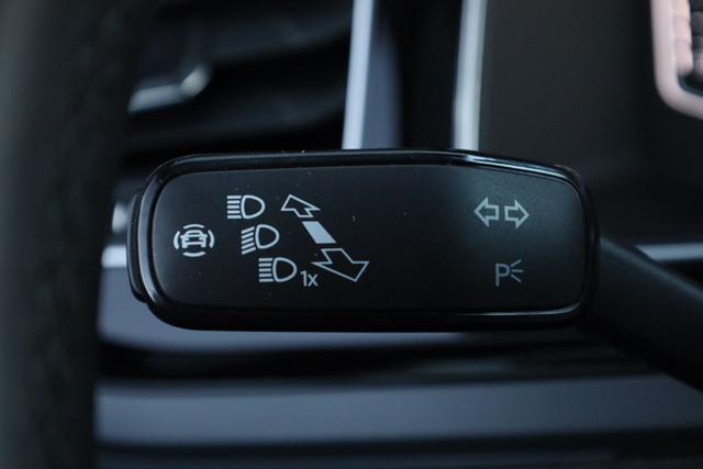 VOLKSWAGEN Taigo usata, con Leve al volante