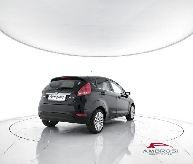 FORD Fiesta usata 2