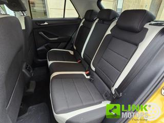 VOLKSWAGEN T-Roc usata, con Autoradio