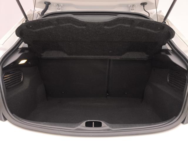 PEUGEOT 208 usata, con Autoradio digitale