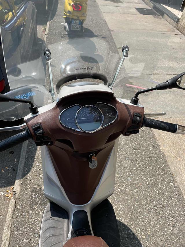 PIAGGIO Medley 150 usata 5