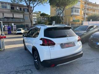 PEUGEOT 2008 usata, con Autoradio