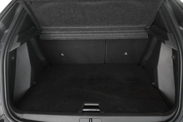 PEUGEOT 2008 usata 6