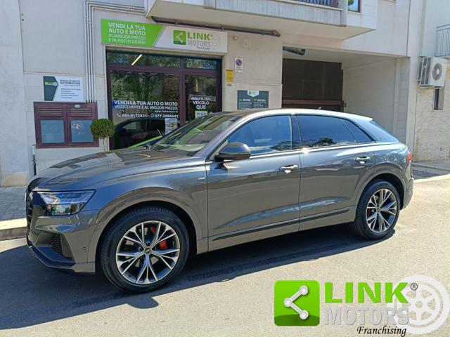 AUDI Q8 usata, con Sensori di parcheggio posteriori