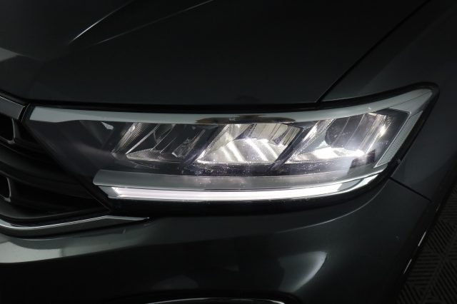VOLKSWAGEN T-Roc usata 8