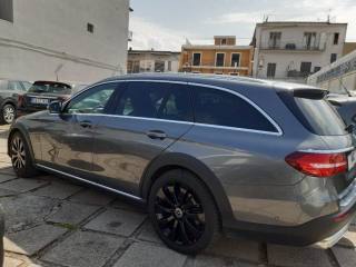 MERCEDES-BENZ E 220 usata, con Airbag