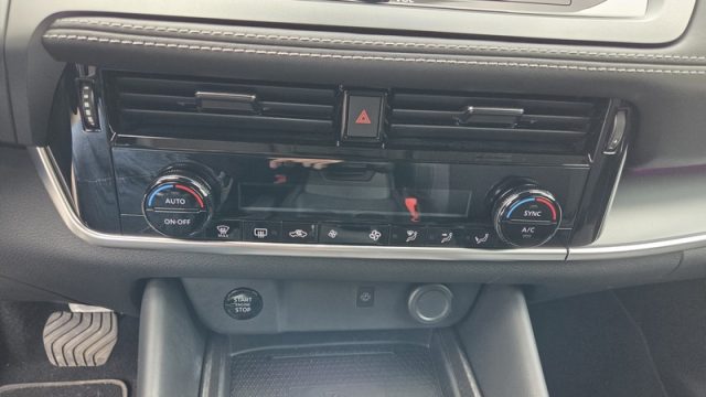 NISSAN Qashqai usata, con Vetri oscurati