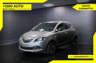 LANCIA Ypsilon 1.0 FireFly 5 porte S&S Hybrid Ecochic Silver
