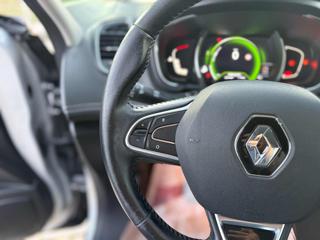 RENAULT Scenic usata, con Fari Xenon