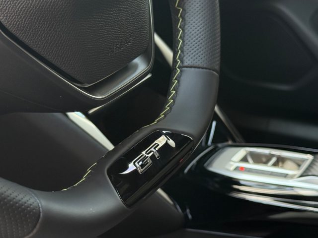 PEUGEOT 2008 usata, con USB