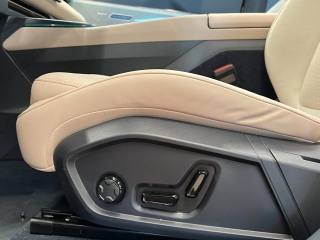 LYNK & CO 08 usata, con Regolazione elettrica sedili