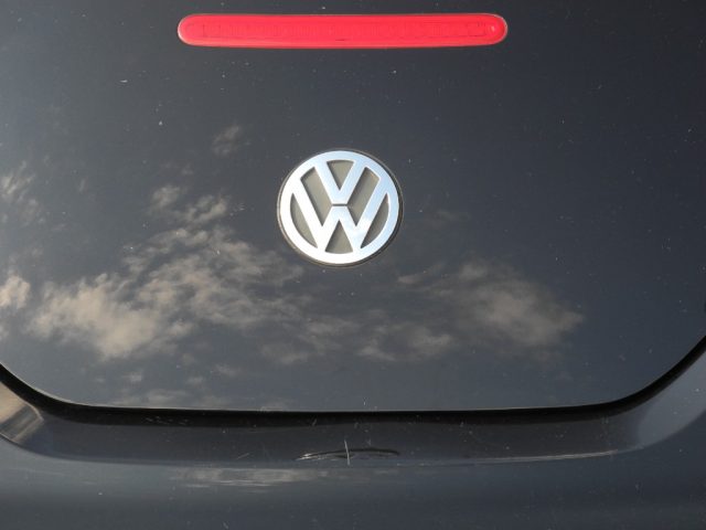 VOLKSWAGEN New Beetle usata 59