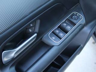 MERCEDES-BENZ GLB 180 usata, con Bluetooth