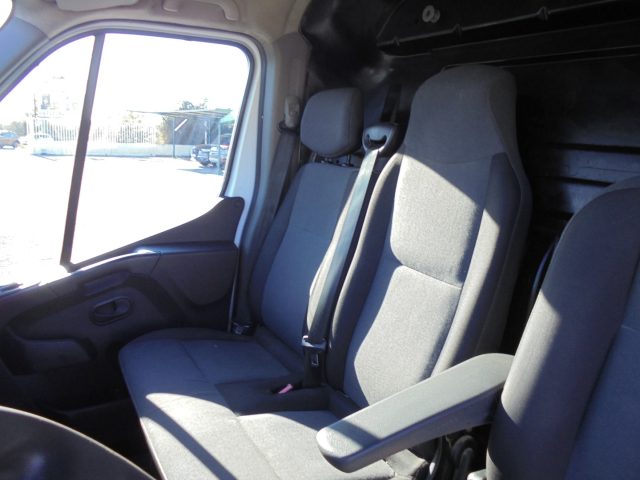 RENAULT Master usata 23