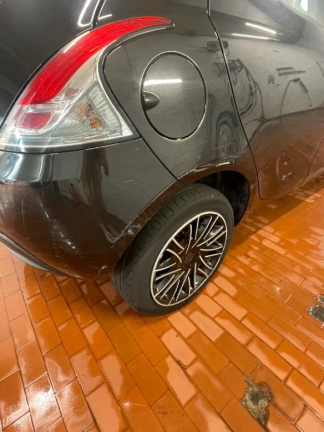 LANCIA Ypsilon usata, con Sedile posteriore sdoppiato