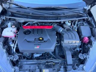 TOYOTA Yaris usata, con Luci diurne LED