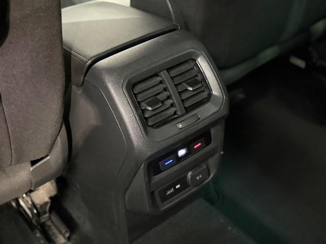 VOLKSWAGEN Tiguan usata, con Sedile posteriore sdoppiato