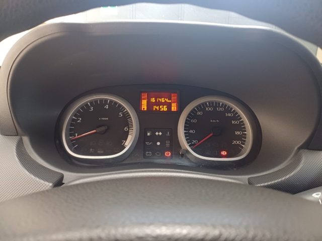 DACIA Duster usata, con Controllo automatico clima