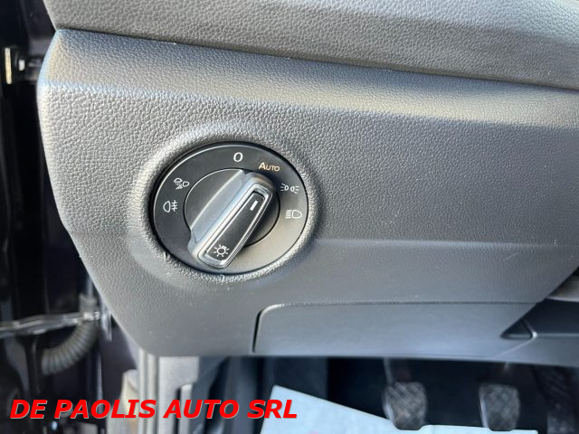 VOLKSWAGEN T-Roc usata, con Controllo automatico clima